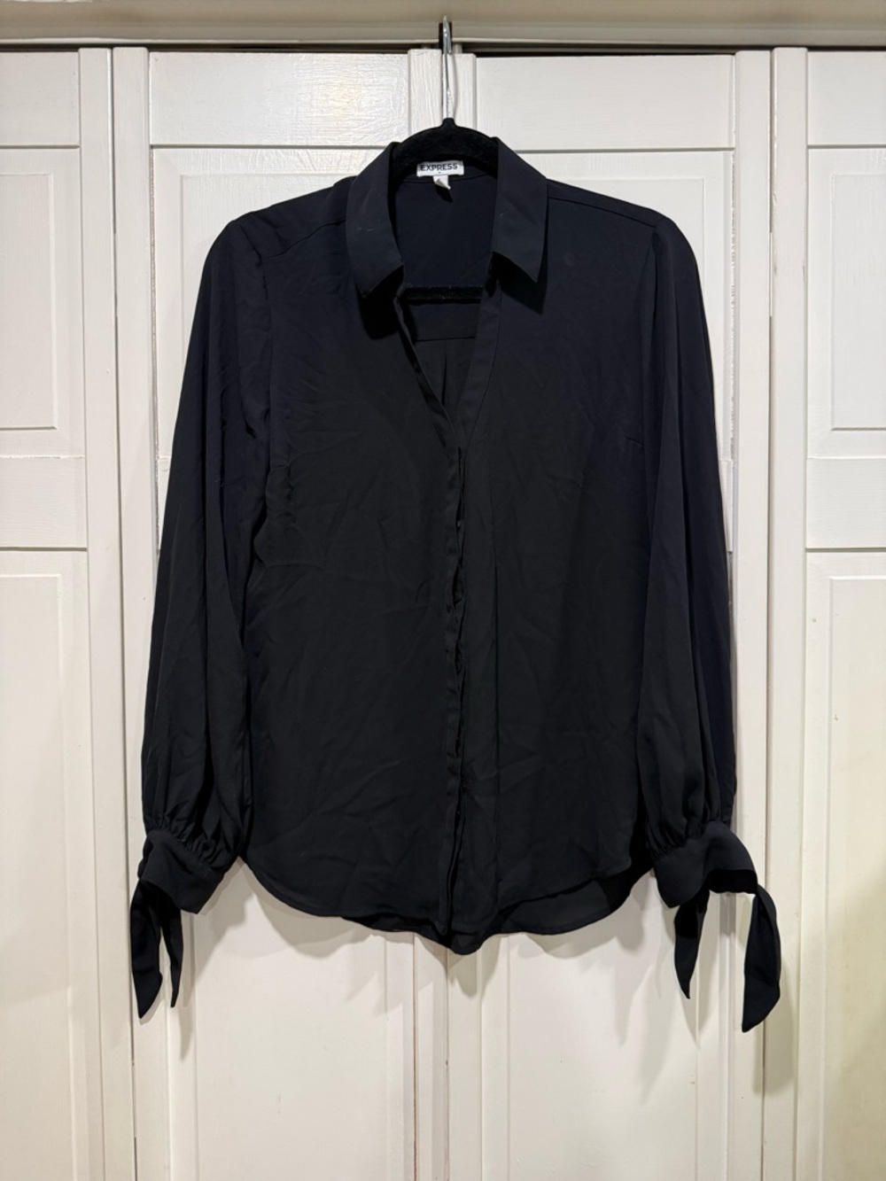 Express blouse size medium EUC‎